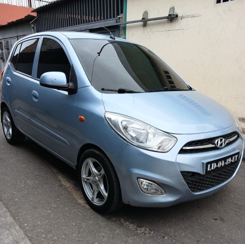 Venda HYUNDAI i10 1.1
