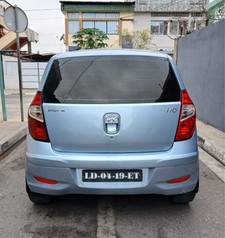 Venda HYUNDAI i10 1.1