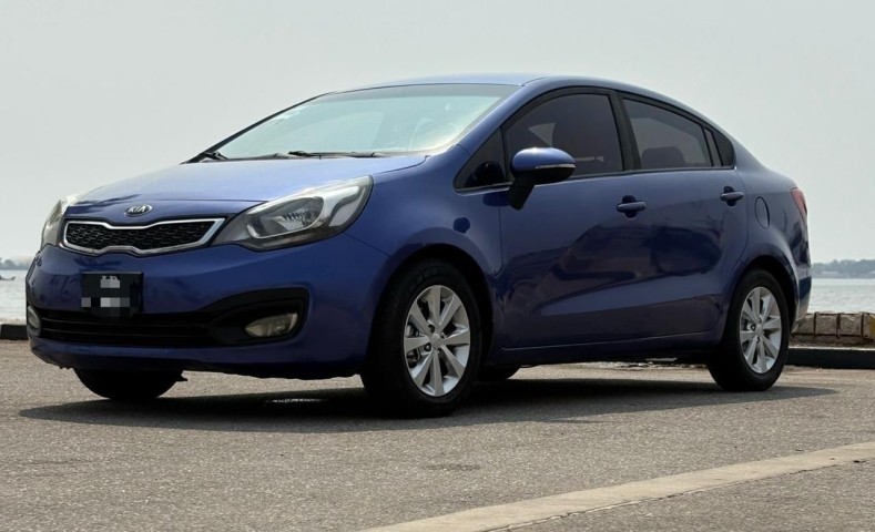Venda KIA RIO D MALA