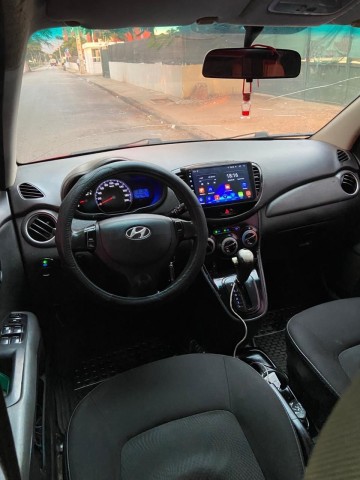 Venda HYUNDAI i10 1.0
