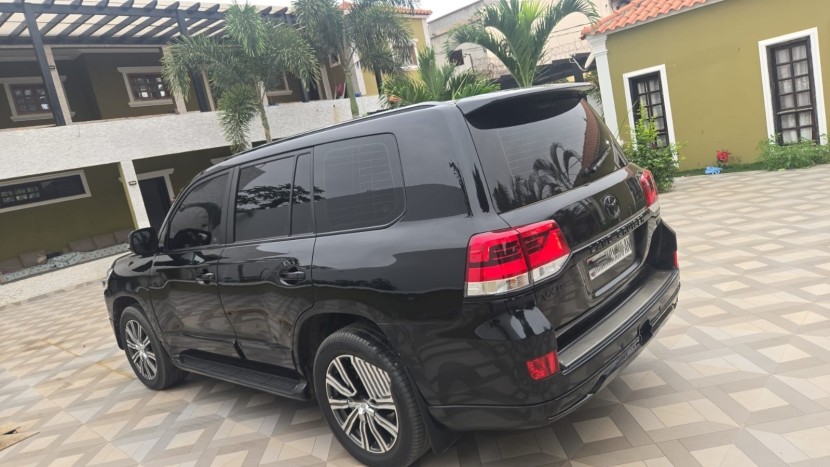Venda TOYOTA LAND CRUISER | VXR | ANO 2018