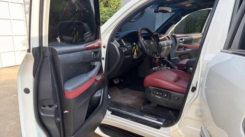 Venda LEXUS LX570