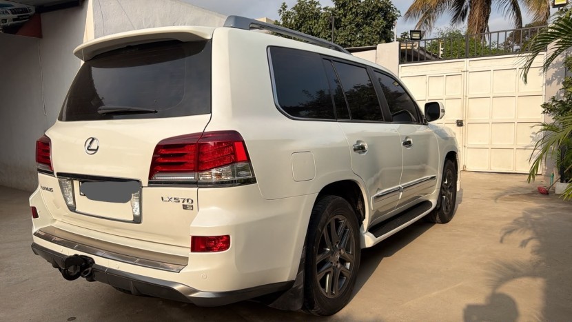 Venda LEXUS LX570