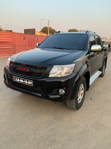 Venda TOYOTA HILUX 2KD MATRÍCULA D