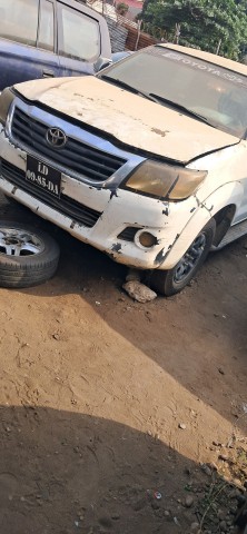 Venda AMARRO TOYOTA HILUX 5L MATRICULA DA