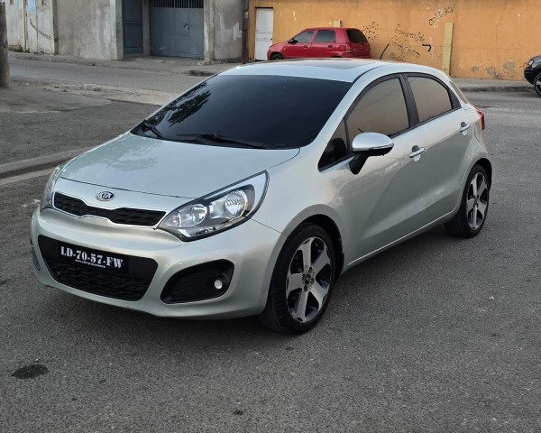 Venda KIA RIO FULL OPTION