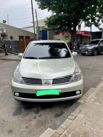 Venda NISSAN TIIDA