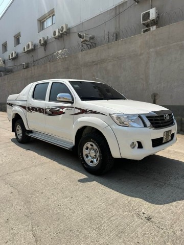 Venda TOYOTA HILUX
