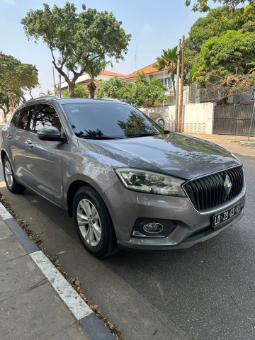Venda BORGWARD BX7