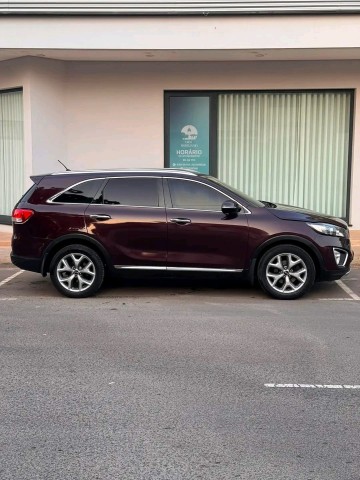 Venda KIA SORENTO NOVO MODELO MATRÍCULA SÉRIE G