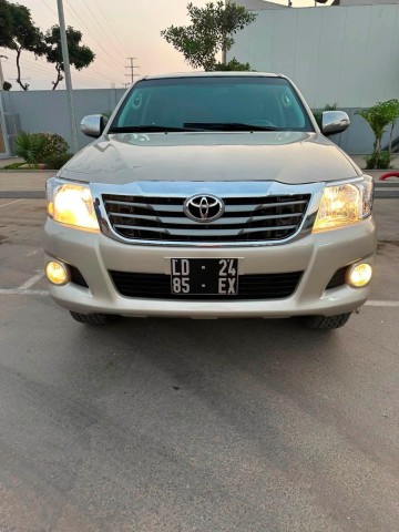 Venda TOYOTA HILUX