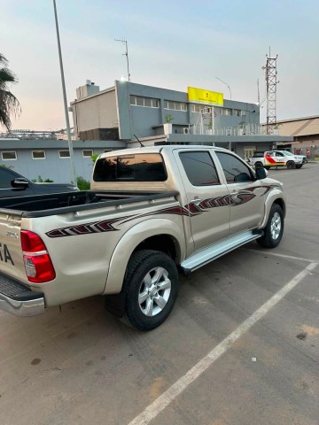 Venda TOYOTA HILUX