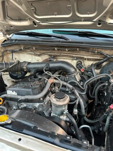 Venda TOYOTA HILUX