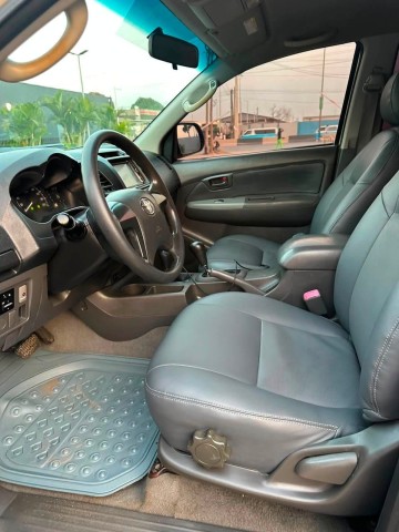 Venda TOYOTA HILUX