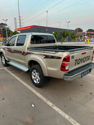 Venda TOYOTA HILUX