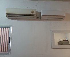 A venda Ar-condicionado Midea, completo de 18000
