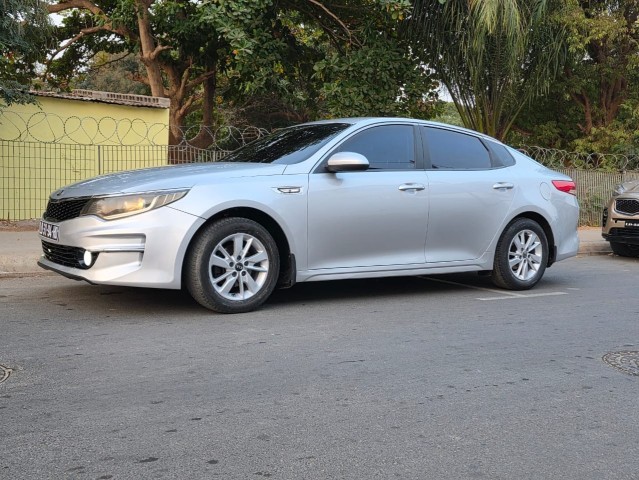 Venda KIA K5 MATRÍCULA SÉRIE