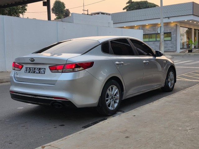 Venda KIA K5 MATRÍCULA SÉRIE