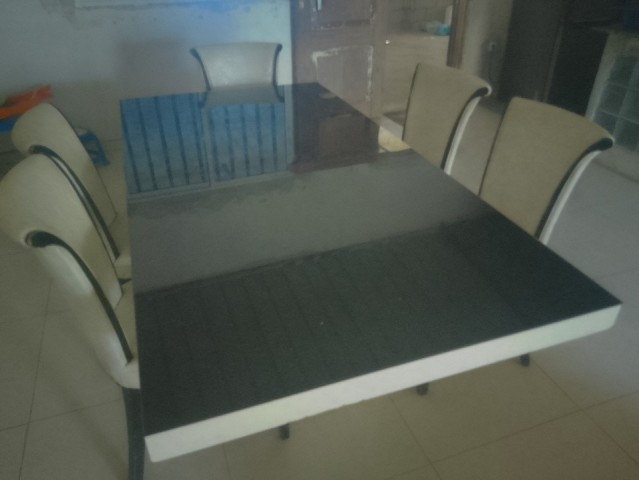 Venda Mesa de Jantar de 8 lugares