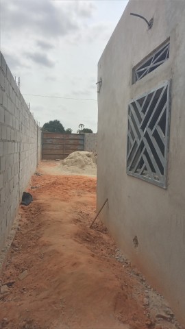 Venda Terreno com um Quarto e sala com Suíte.