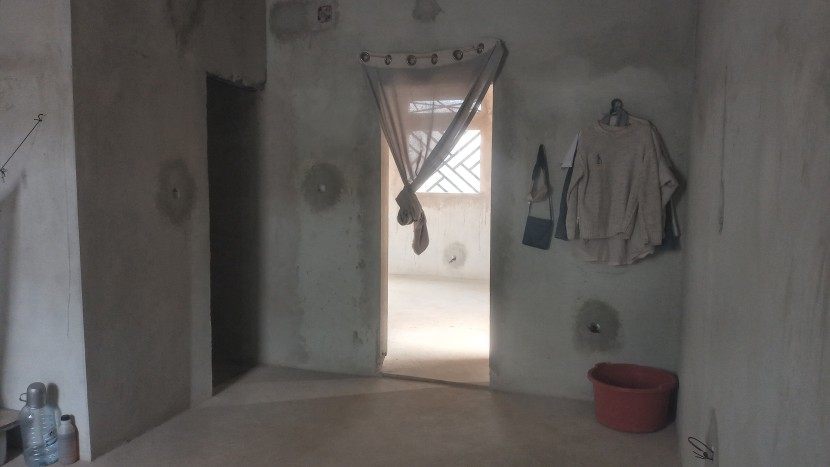 Venda Terreno com um Quarto e sala com Suíte.