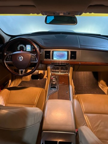 Venda JAGUAR XF