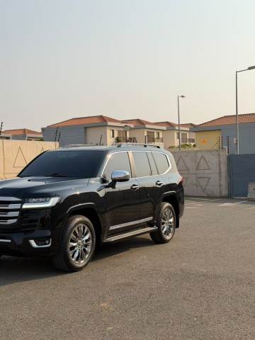 Venda TOYOTA LAND CRUISER | VX - 70th Anniversary