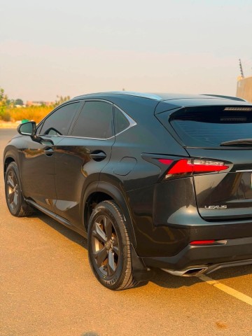 Venda LEXUS NX200t