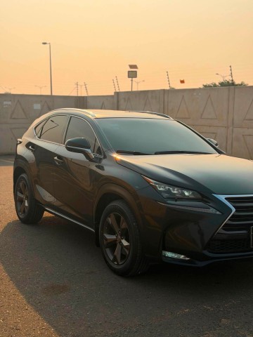 Venda LEXUS NX200t