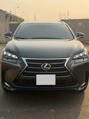 Venda LEXUS NX200t
