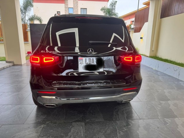 Venda MERCEDES-BENZ | GLB250 4MATIC