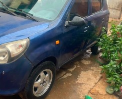 A venda Suzuki Alto 800