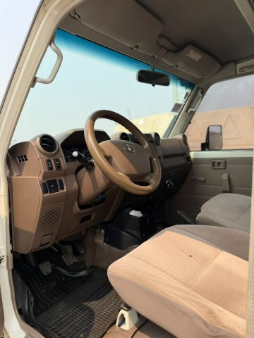 Venda TOYOTA LAND CRUISER | HZ (V8)