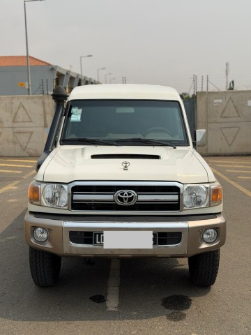 Venda TOYOTA LAND CRUISER | HZ (V8)