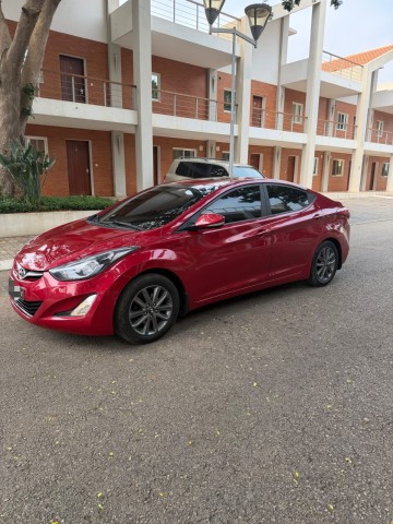 Venda HYUNDAI ELANTRA