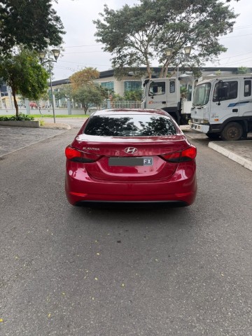 Venda HYUNDAI ELANTRA
