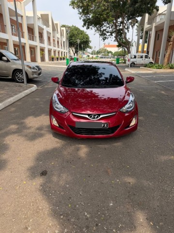 Venda HYUNDAI ELANTRA