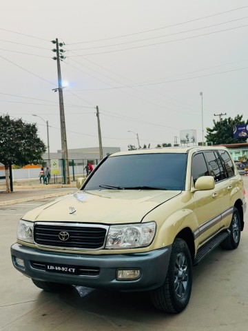 Venda TOYOTA LAND CRUISER V8 MATRICULA CT