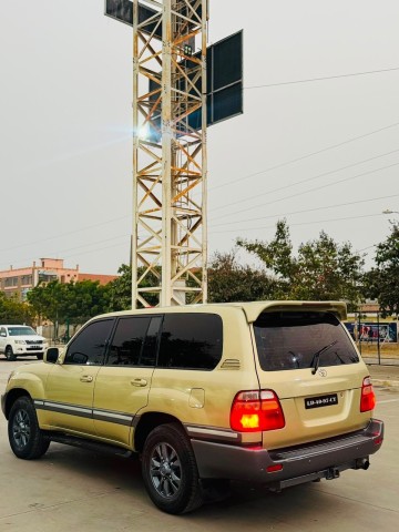 Venda TOYOTA LAND CRUISER V8 MATRICULA CT