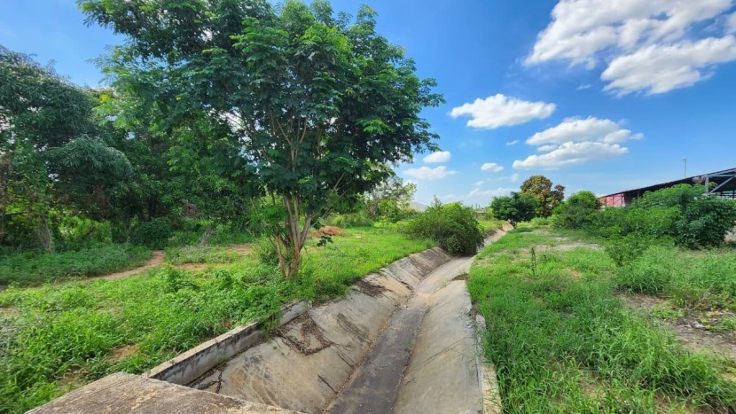 Venda TERRENO À BEIRA ESTRADA KM 36, PRÓ AO AEROPORTO DR. ANTÓNIO AGOSTINHO NETO