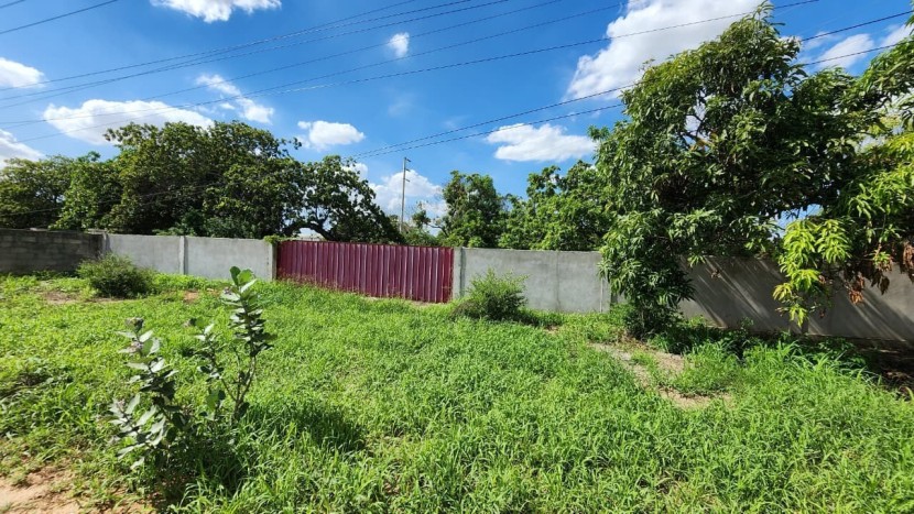 Venda TERRENO À BEIRA ESTRADA KM 36, PRÓ AO AEROPORTO DR. ANTÓNIO AGOSTINHO NETO