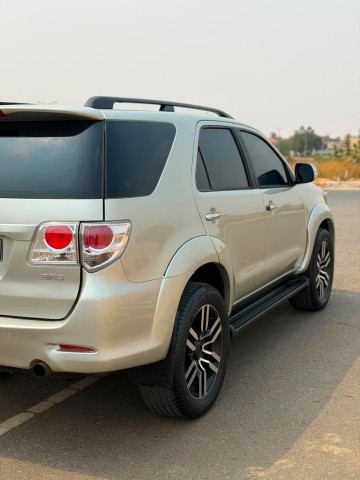 Venda TOYOTA FORTUNER SR5