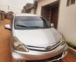 A venda Toyota avanza