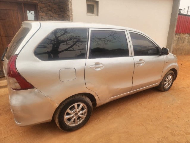 Venda Toyota avanza
