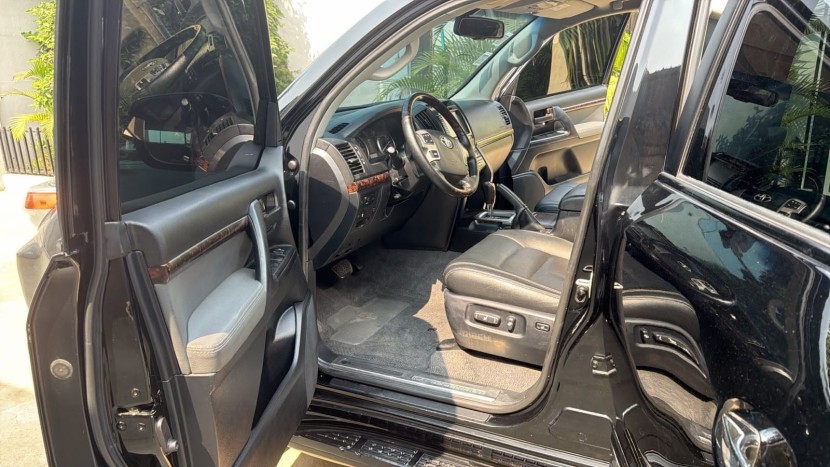Venda TOYOTA LAND CRUISER | GXR 5.7
