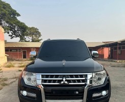 A venda MITSUBISHI PAJERO
