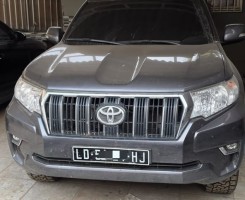 A venda TOYOTA LAND CRUISER | PRADO TXL - 70th Anniversary