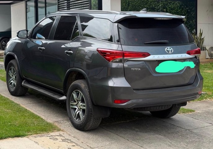 Venda TOYOTA FORTUNER