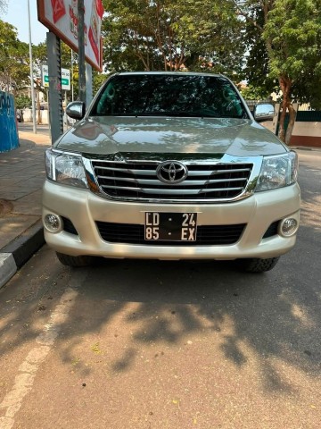 Venda TOYOTA HILUX