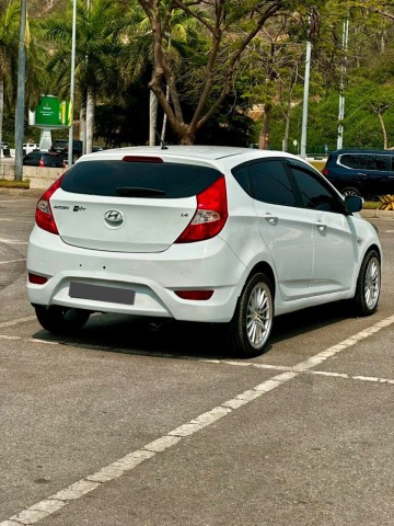 Venda HYUNDAI ACCENT